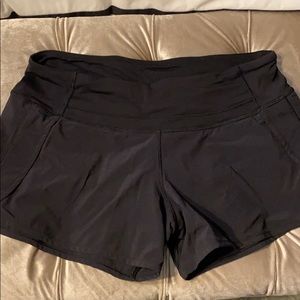 Lululemon // speed up short 4”